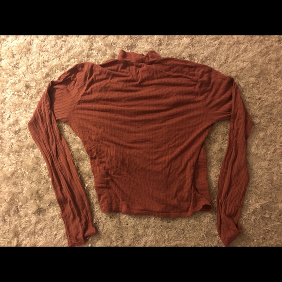 Ribbed keyhole mauve crop top - Picture 3 of 3